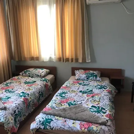 New Town * 内塞伯尔